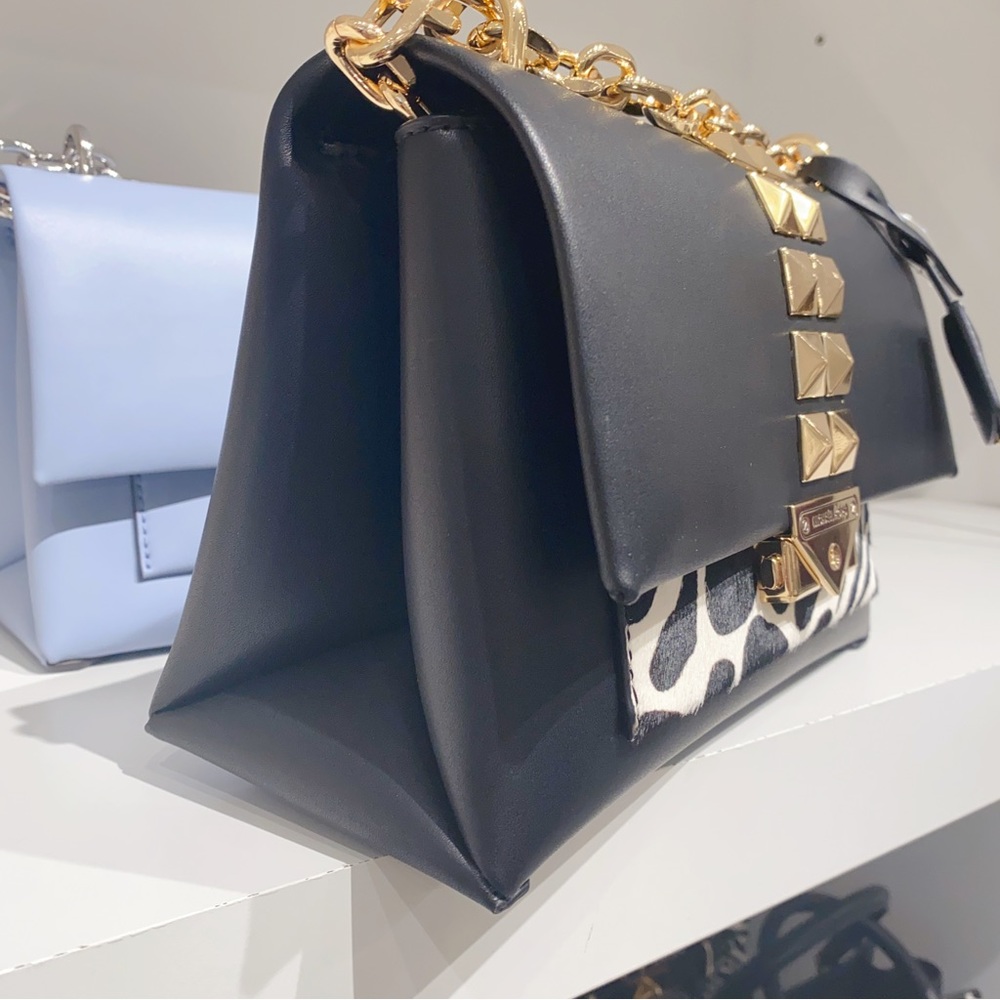 Michael Kors Cece Medium Shoulder Bag - Picture 3 of 5